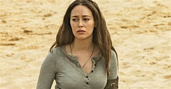 Alycia Debnam-Carey Biography, The 100, Age, GIF, Movies and Brother