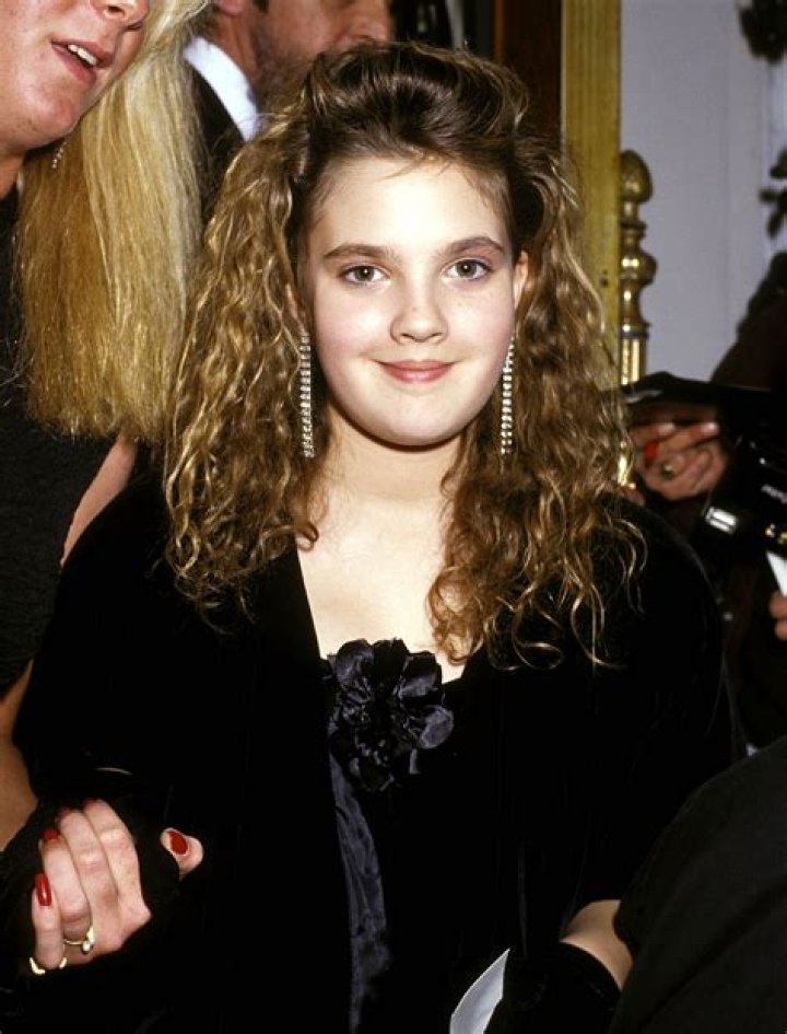 Drew Barrymore Wiki, Biography, Age, Height, Family, Spouse, Facts