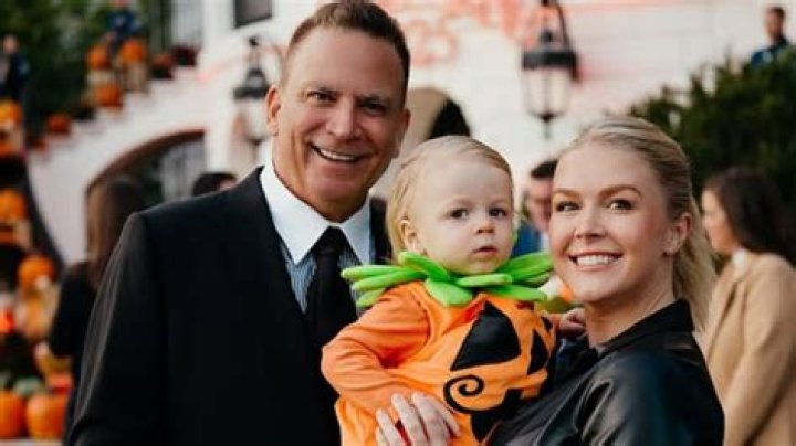 Fiona Bell The Nest: Age, Wikipedia, Husband, Instagram