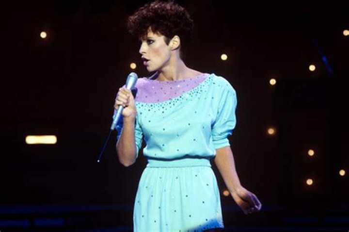 How Much Money Does Sheena Easton Make? Latest Sheena Easton Net Worth Income Salary
