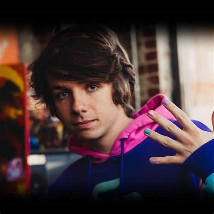 Is Youtuber Karl Jacobs Gay: What We Know So Far