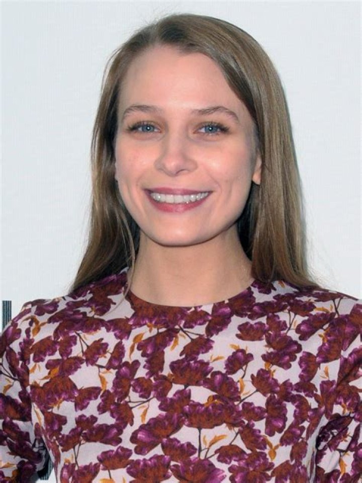 Isabelle McNally Bio, Wiki, Parents, Age, Boyfriend, Movies, Net Worth and Bates Motel
