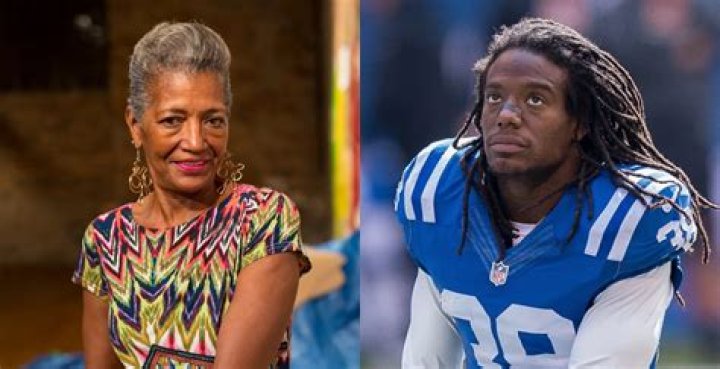 NFL: Is Sergio Brown Gay Or Does He Have Wife? Gender And Sexuality