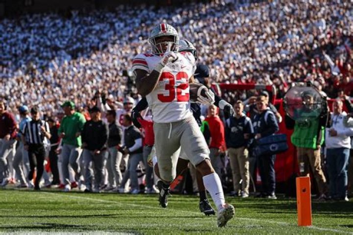 What is Trayvon Henderson 40 time? How many yards did TreVeyon Henderson have?